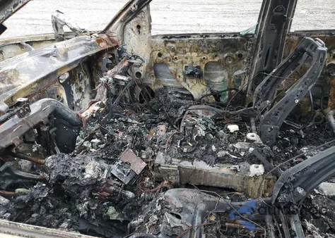 2018 GMC Sierra K1500 Slt z USA, uszkodzony, nr VIN 3GTU2NER7JG264720